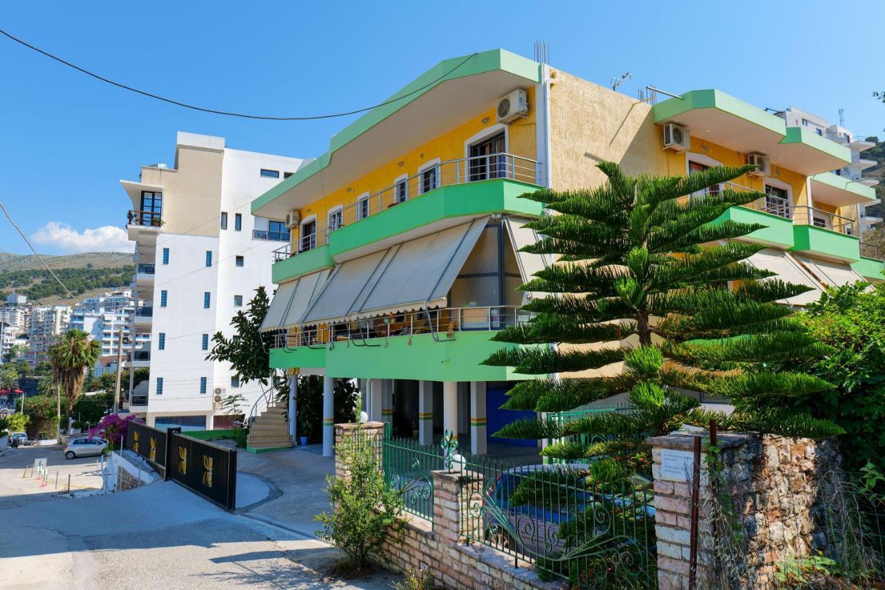 Vila Lida Sarandë エクステリア 写真