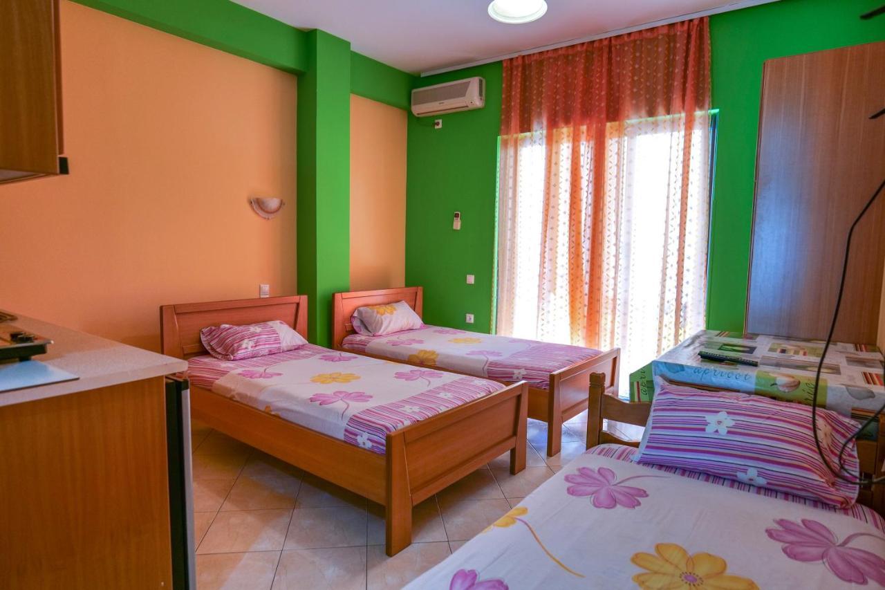 Vila Lida Sarandë エクステリア 写真