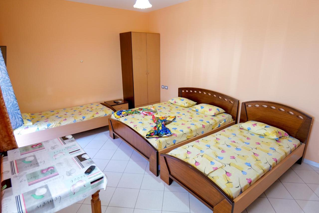 Vila Lida Sarandë エクステリア 写真